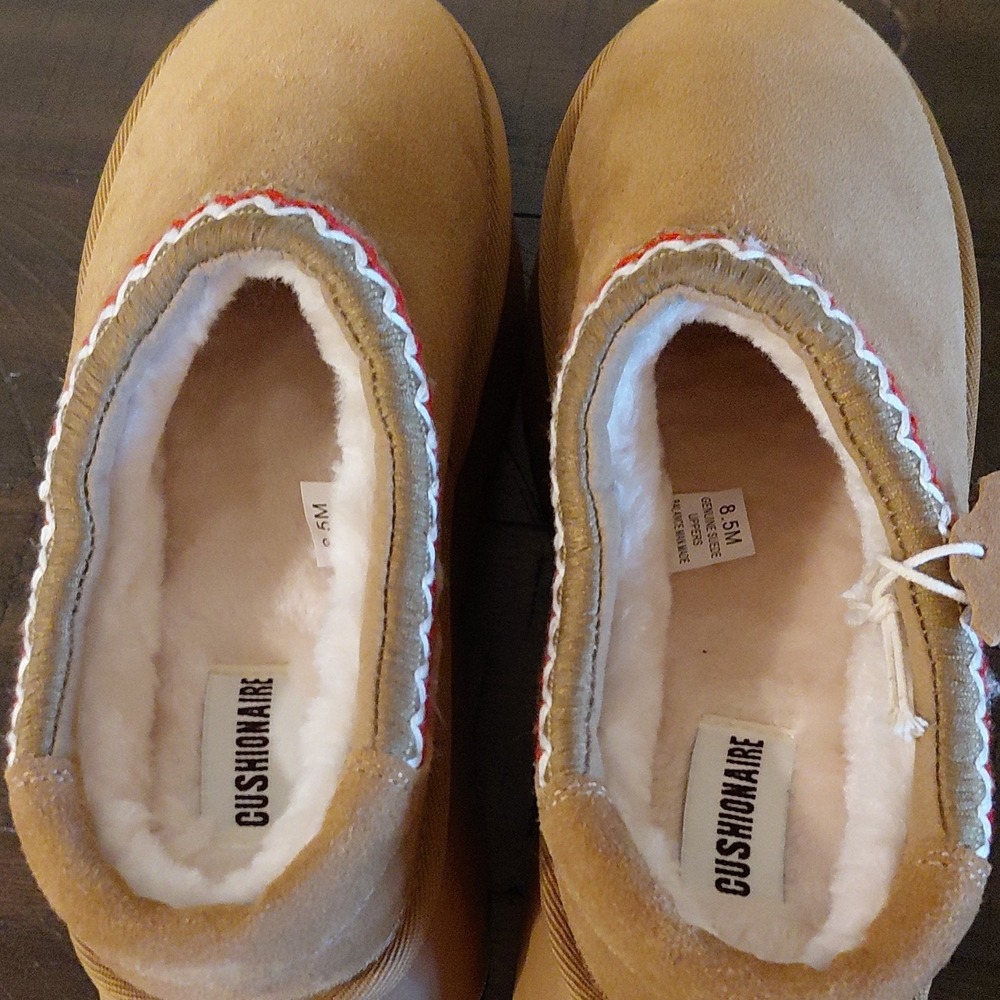 Cushionaire Women's Tan Genuine Suede Clogs 8.5M Faux Fur Lined Comfort Flat - Picture 3 of 6